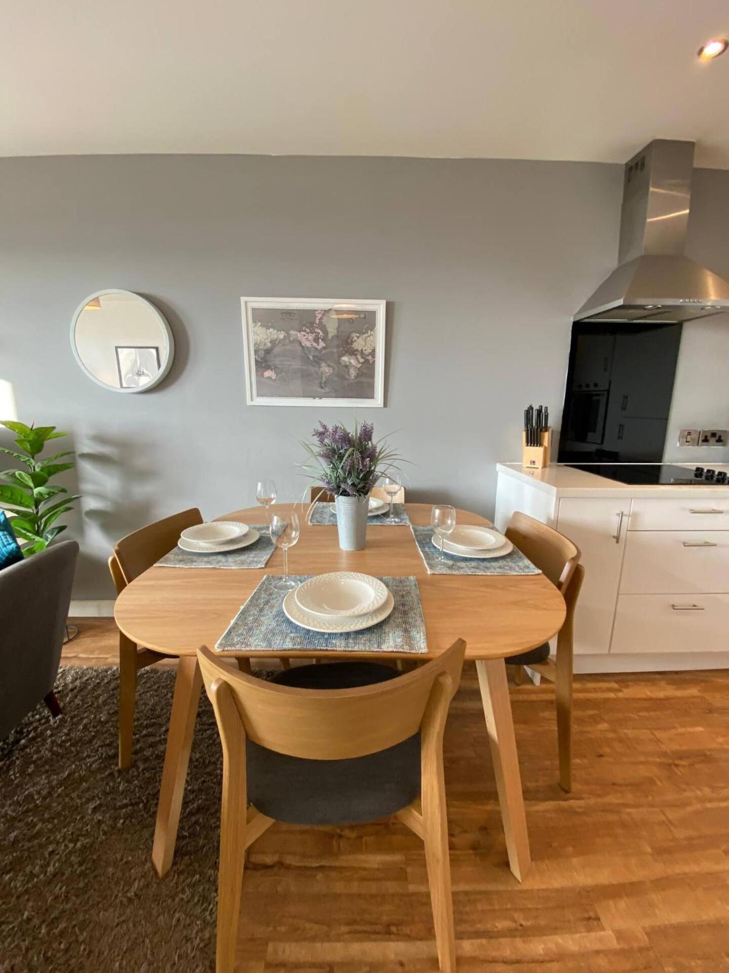 Apartment Stunning Mersey View Flat W Parking In *